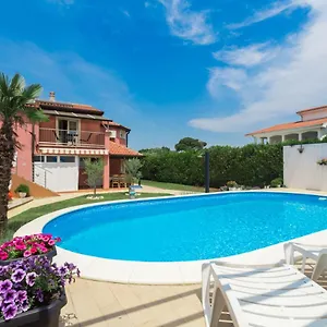 studio-apartmani-marcela.in-istria.net/
