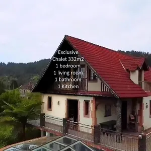  Chalet Santana, Flowers's House